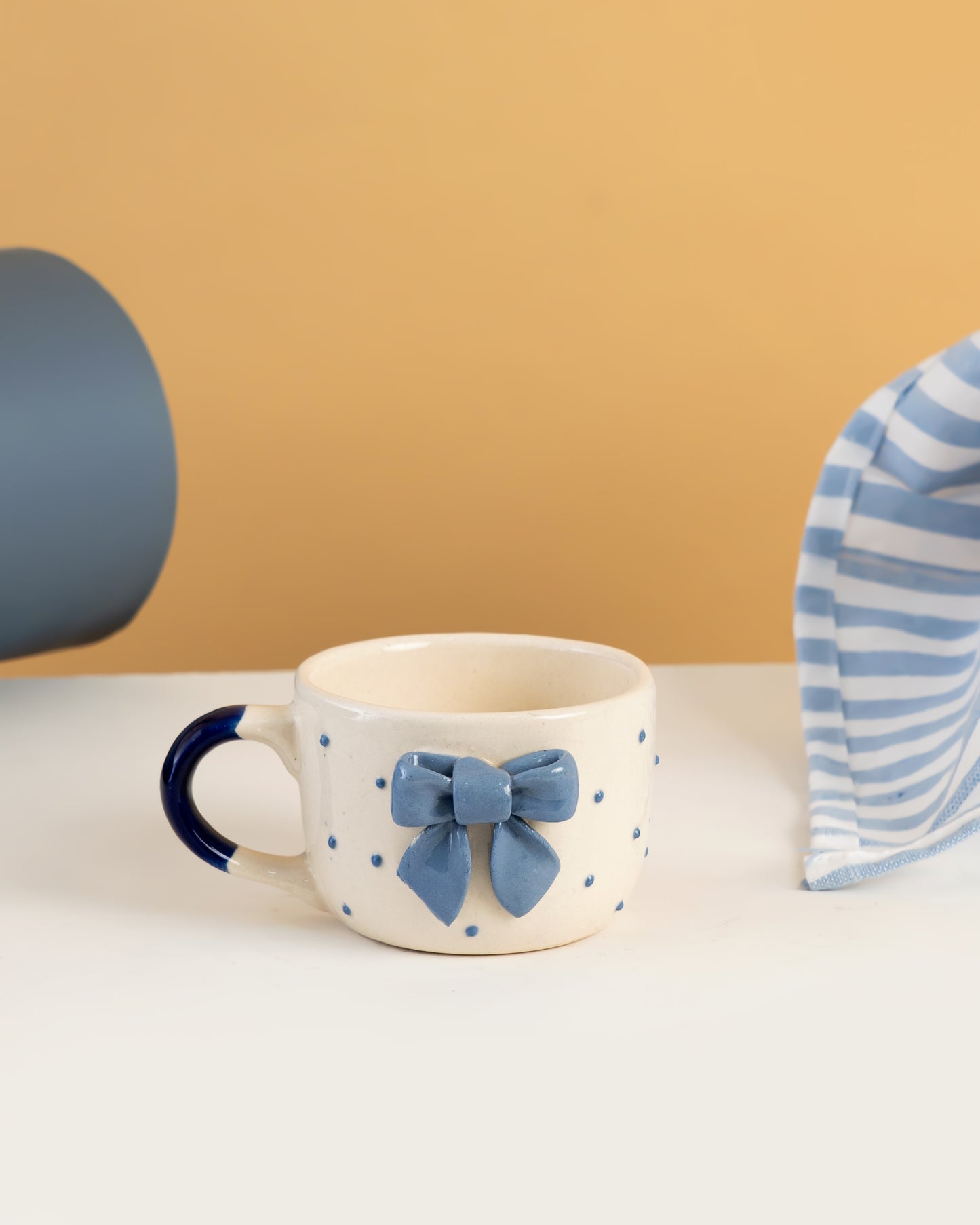 Bow Detail Ceramic Mugs Set of 3 - RVMUG50