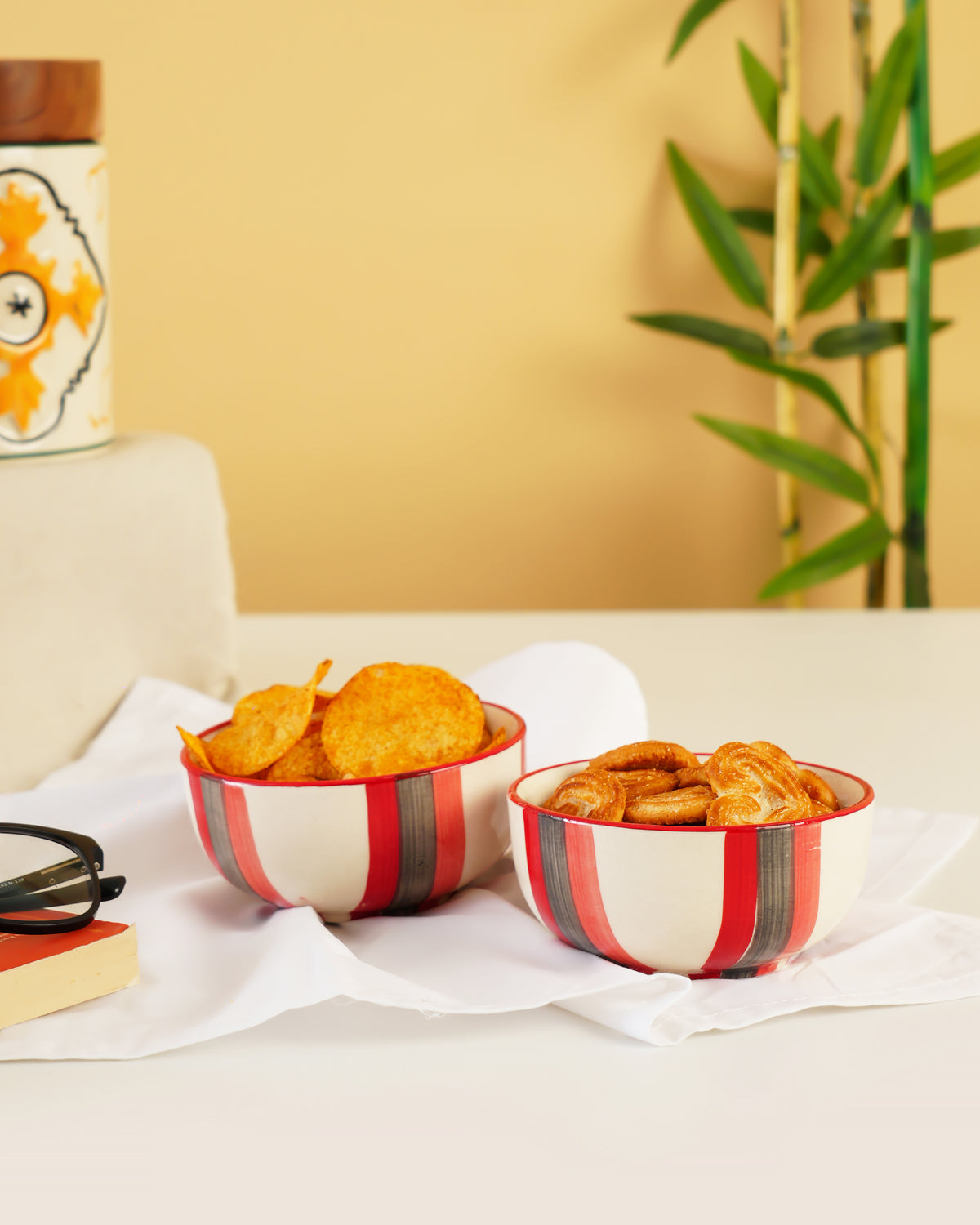 Hand-Painted Striped Ceramic Bowl (Set of 2 ) – RVBWL05