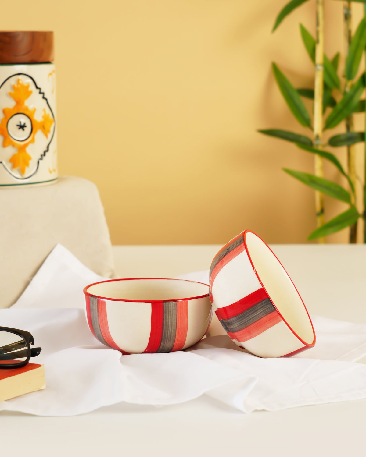 Hand-Painted Striped Ceramic Bowl (Set of 2 ) – RVBWL05