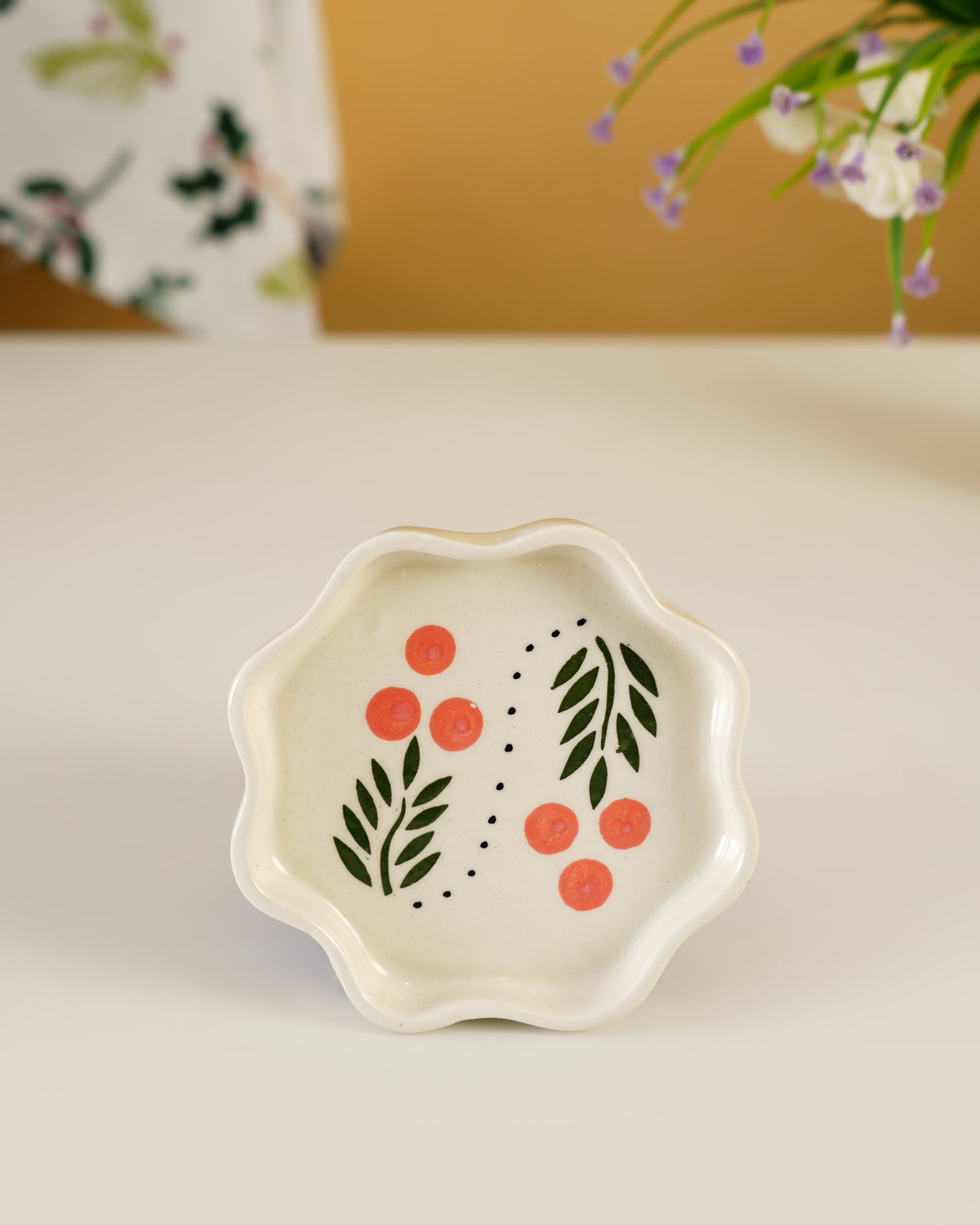 Hand-Painted Scalloped Ceramic Plate - RVPLT08
